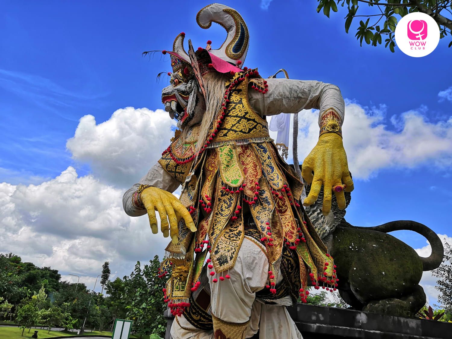 A giant structure of a Balinese god!