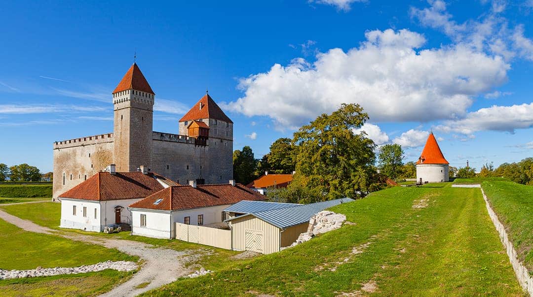 A Traveler's Perfect Guide to Estonia